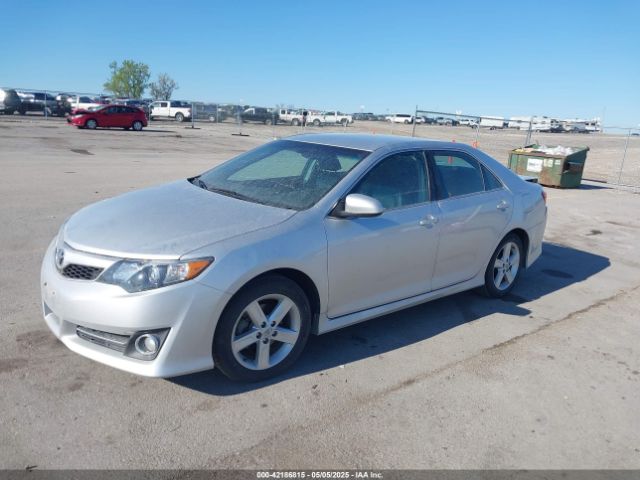 4T1BF1FK2EU435488 Toyota CAMRY SE