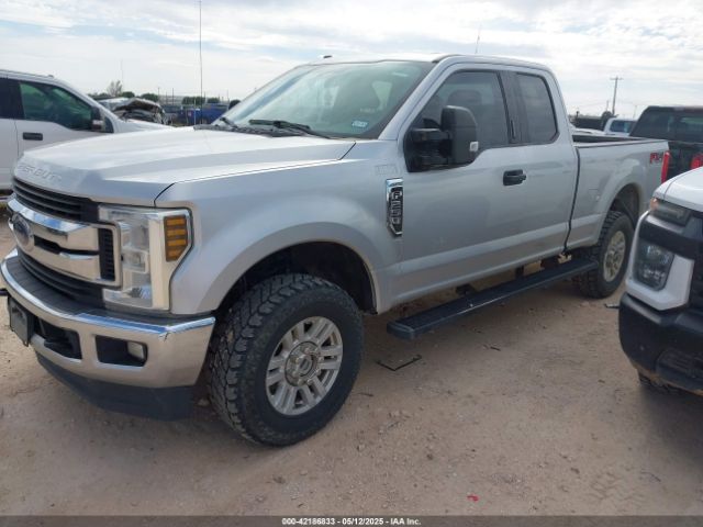 1FT7X2B63KEE57043 Ford F-250 Xlt