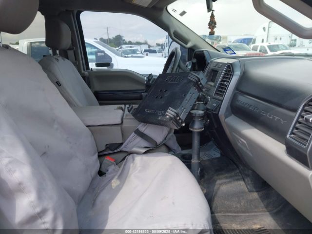 1FT7X2B63KEE57043 Ford F-250 Xlt