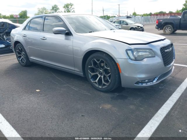 2015 CHRYSLER 300 2C3CCABG2FH899201