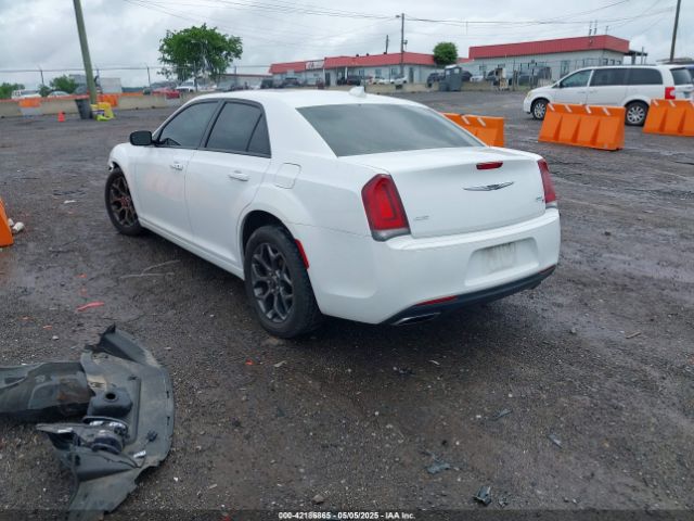 2017 CHRYSLER 300 2C3CCAGG9HH539001 Photo 2