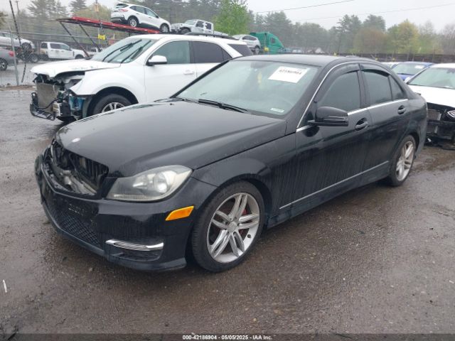 WDDGF8AB3EG231619 Mercedes-Benz C 300 Luxury 4matic/sport 4matic