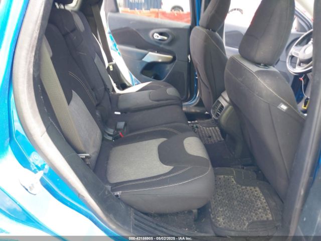 2017 JEEP CHEROKEE 1C4PJLAS7HW663071 Photo 7