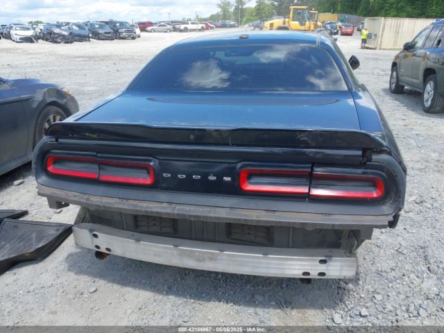 2C3CDZAG7JH242349 Dodge Challenger Sxt