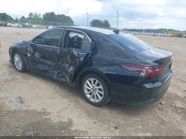 4T1R11AK2MU489747 Toyota CAMRY LE