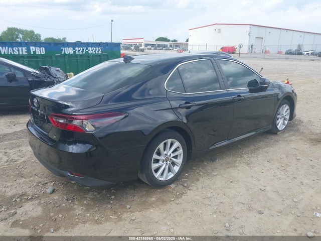 4T1R11AK2MU489747 Toyota CAMRY LE
