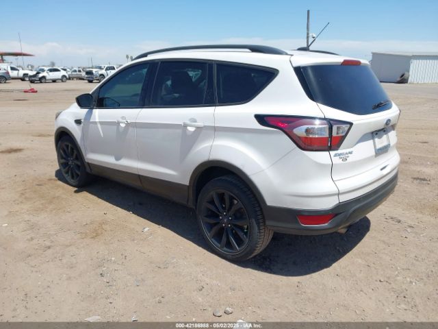 1FMCU0GDXHUC11426 Ford ESCAPE SE