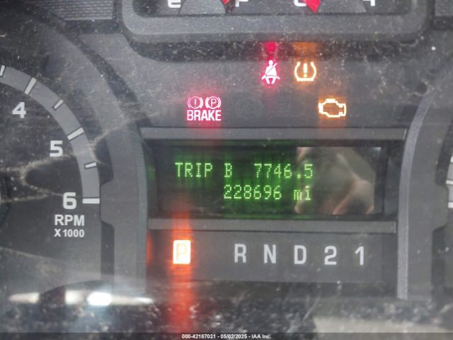 1FBNE3BL4EDA97935 Ford E-350 Super Duty Xlt