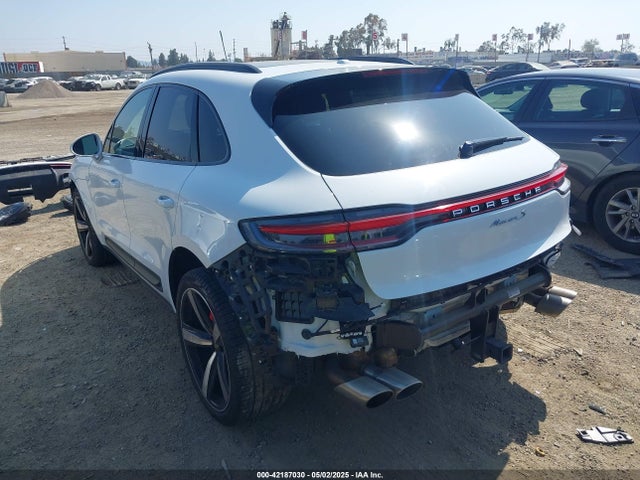 Porsche Macan 2023 WP1AG2A50PLB38795 Image 3