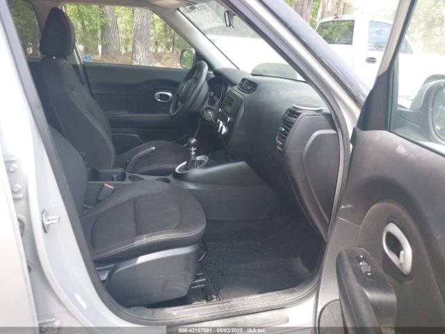 KNDJN2A28G7876558 KIA Soul