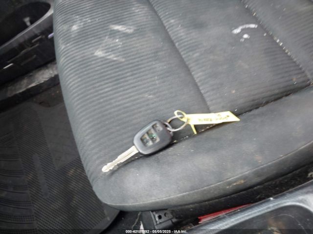 2T3BFREV8EW168116 Toyota RAV4 LE
