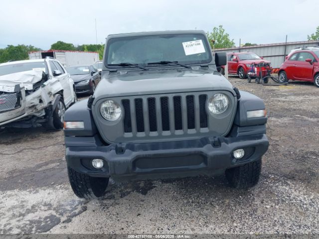 1C4GJXAN1JW263191 Jeep Wrangler Sport 4x4