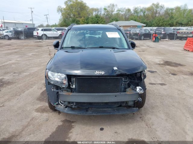 1C4NJDEB8GD810421 Jeep Compass Latitude