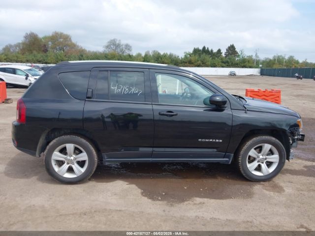 1C4NJDEB8GD810421 Jeep Compass Latitude