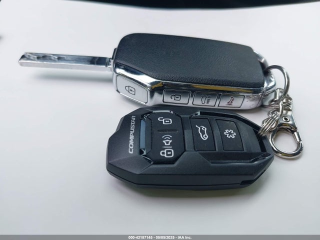 3KPF24ADXLE245073 KIA Forte Lxs