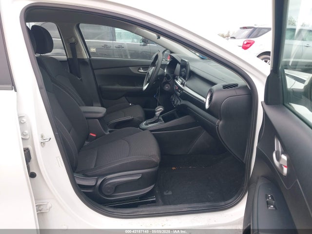 3KPF24ADXLE245073 KIA Forte Lxs