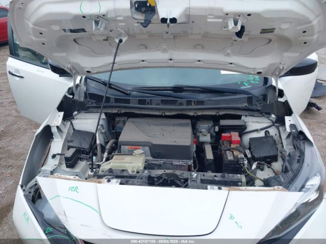 1N4AZ1CP7JC314646 Nissan LEAF SV