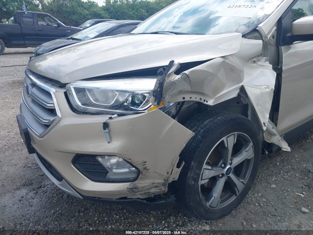 1FMCU0GD7HUB27502 Ford ESCAPE SE