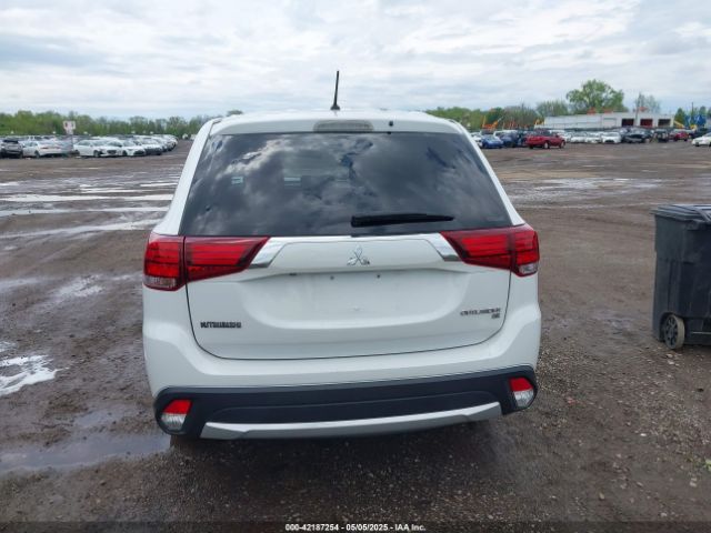 JA4AZ3A35GZ017297 Mitsubishi Outlander Se