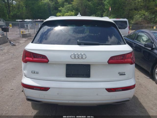 WA1BNAFY7J2211340 Audi Q5 2.0t Premium/2.0t Tech Premium