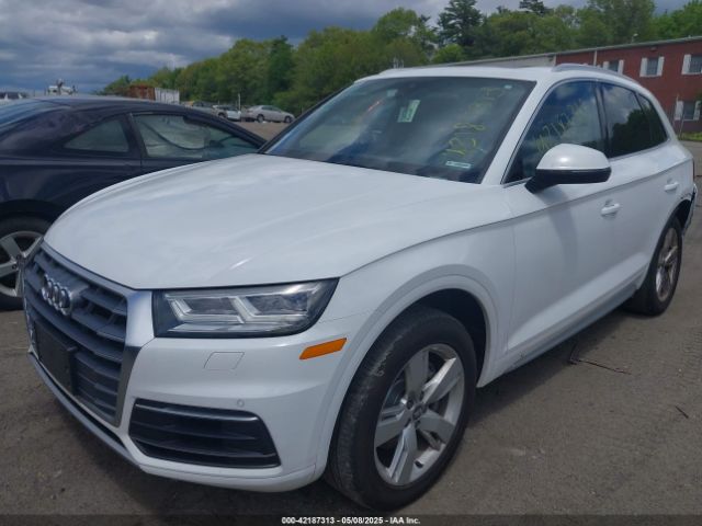 WA1BNAFY7J2211340 Audi Q5 2.0t Premium/2.0t Tech Premium