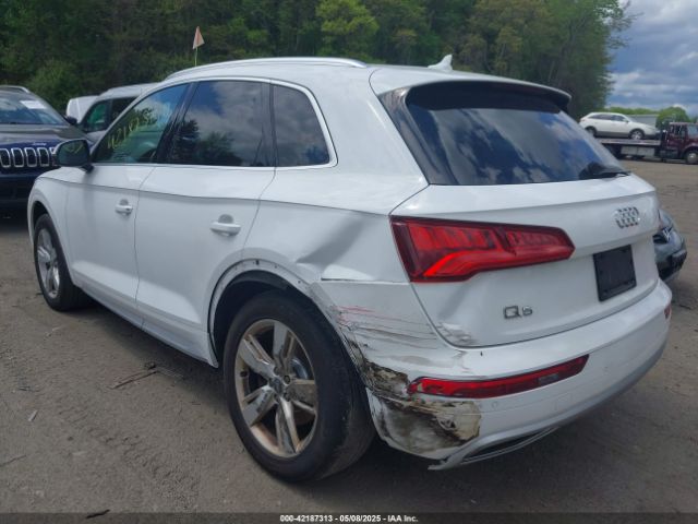 WA1BNAFY7J2211340 Audi Q5 2.0t Premium/2.0t Tech Premium