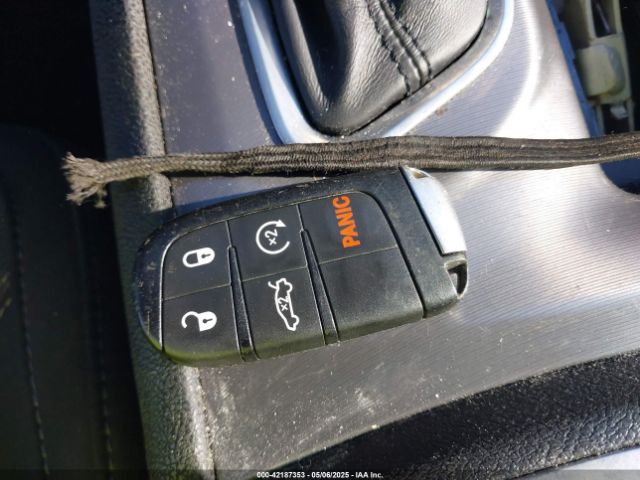 2C3CDXBG7NH157102 Dodge Charger Sxt Rwd