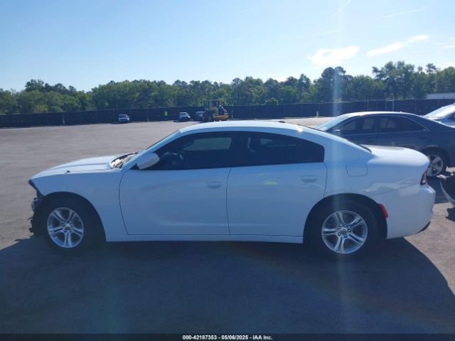2C3CDXBG7NH157102 Dodge Charger Sxt Rwd
