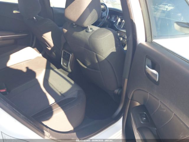2C3CDXBG7NH157102 Dodge Charger Sxt Rwd