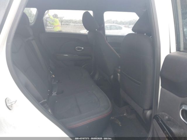 KNDJP3A56E7021882 KIA SOUL +
