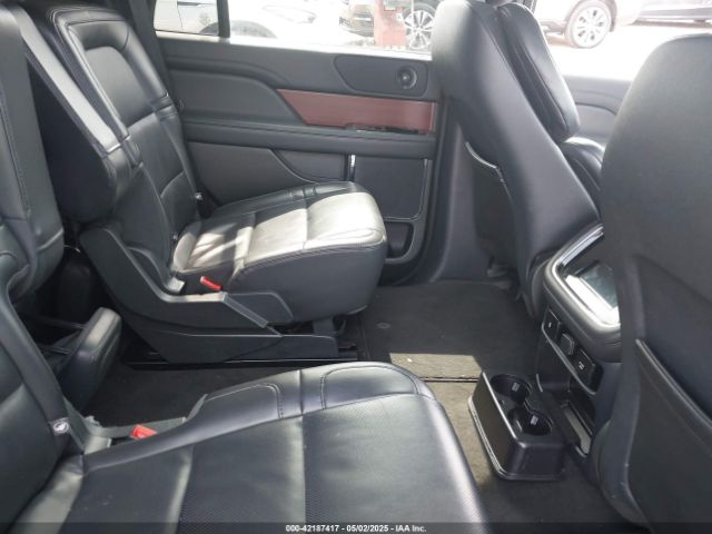 5LMJJ2NGXPEL12884 Lincoln Navigator Standard
