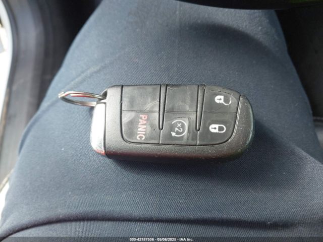 ZACCJADT0GPC88952 Jeep Renegade Limited
