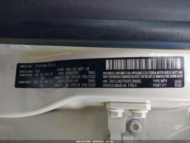ZACCJADT0GPC88952 Jeep Renegade Limited