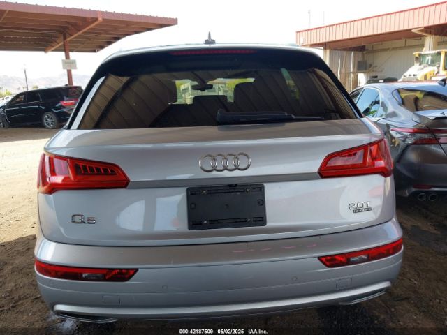 WA1BNAFY9J2055656 Audi Q5 2.0t Premium/2.0t Tech Premium