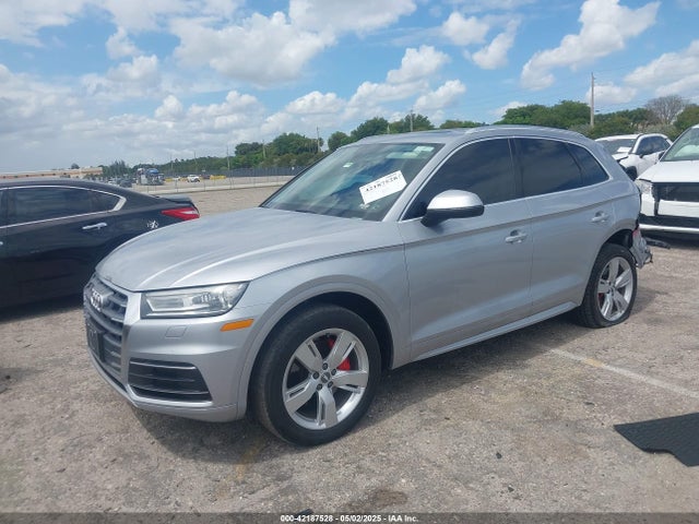 2019 AUDI Q5 WA1ANAFY0K2124702 Photo 1