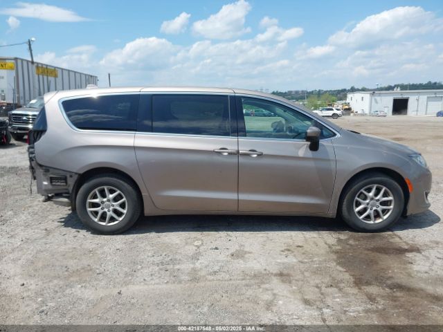 2C4RC1BG5HR822082 Chrysler Pacifica Touring Plus