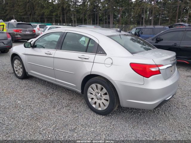 2011 CHRYSLER 200 1C3BC4FB2BN553758 Photo 2