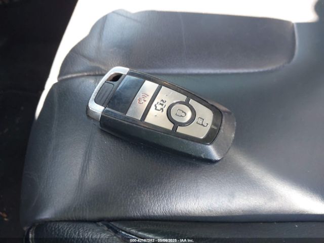 2FMPK4K9XHBB57584 Ford Edge Titanium