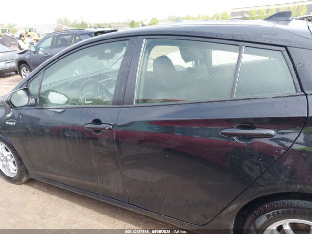 JTDKBRFU6H3547186 Toyota Prius Two