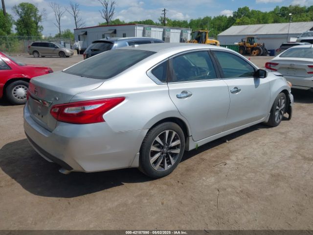 2017 NISSAN ALTIMA 1N4AL3AP8HC234167 Photo 3
