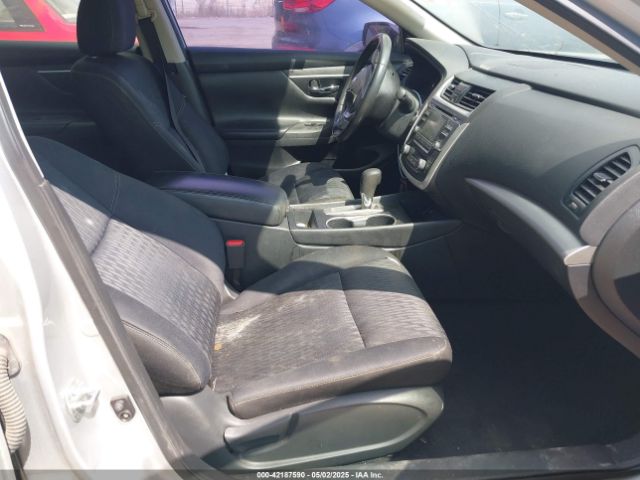 2017 NISSAN ALTIMA 1N4AL3AP8HC234167 Photo 4