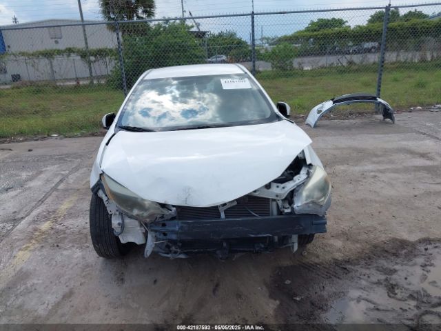 5YFBURHE2GP489373 Toyota COROLLA LE
