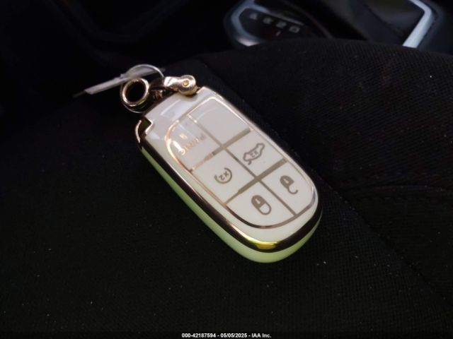 ZACCJABB8JPH02545 Jeep Renegade Latitude Fwd
