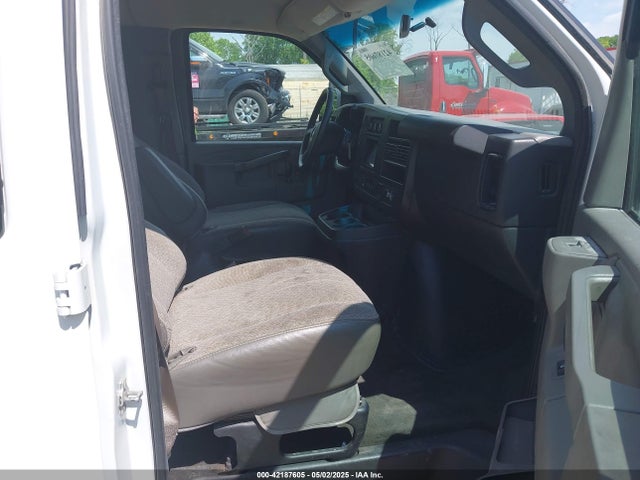 1GAZGPFF0H1263692 Chevrolet Express 3500 Lt