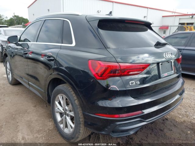 2022 AUDI Q3 WA1DECF37N1125014 Photo 2