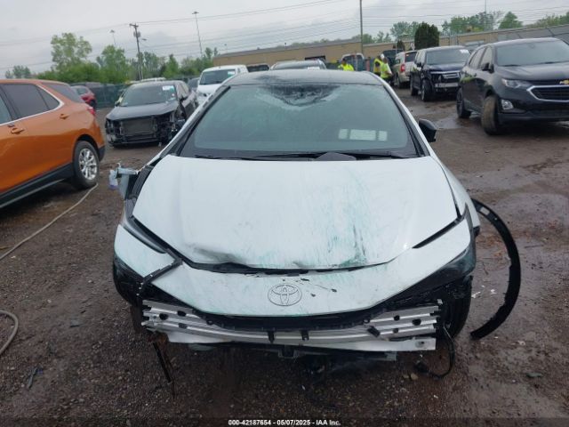 JTDADABU5R3023087 Toyota Prius Limited Awd-e