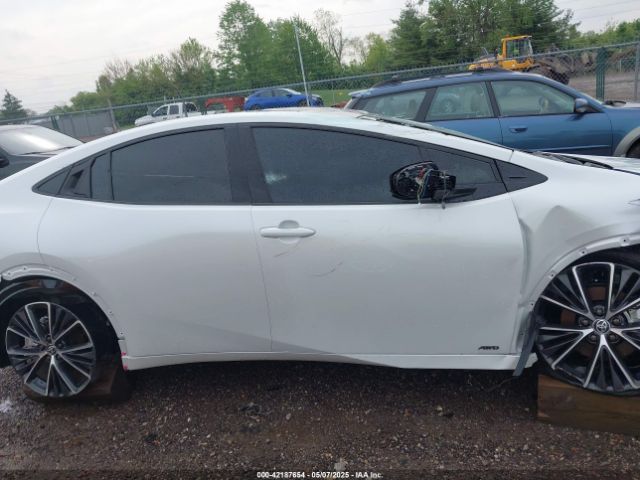 JTDADABU5R3023087 Toyota Prius Limited Awd-e
