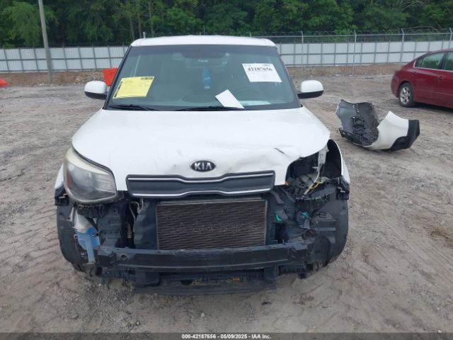 KNDJN2A2XJ7606528 KIA Soul