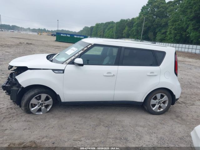 KNDJN2A2XJ7606528 KIA Soul