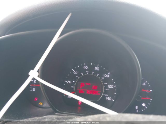 KNDJN2A2XJ7606528 KIA Soul